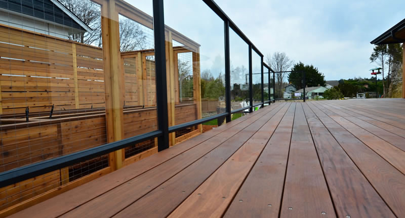 Wood Deck Builder Greater Victoria BC